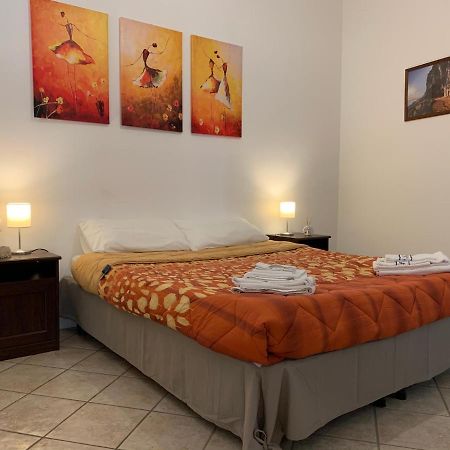 Delizioso Appartamento In Zona Centrale Formia Exteriér fotografie